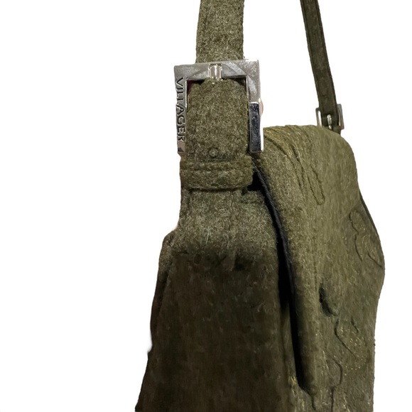 Villager Liz Claiborne Embroidered Small Felt Shoulder Bag - Picture 3 of 16